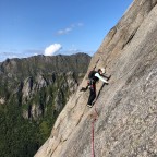 Lofoten: Barbara on the Pillaren (Point 713 m)
