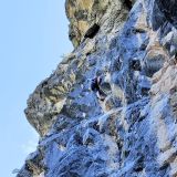 Tobias fühlt sich beim Klettern in Tournoux wohl