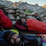 JP und Sigi gut eingepackt in ihren Schlafsäcken (Foto: JP)