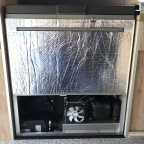 Mounted refrigerator box and air heater